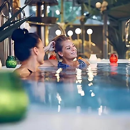 Presidential 105 W Sauna Jacuzzi *